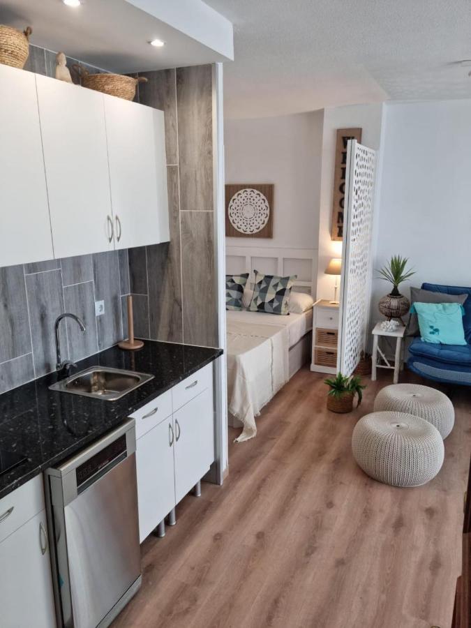 Fuengirola Apartment Carvajal Front Line Primera Linea מראה חיצוני תמונה